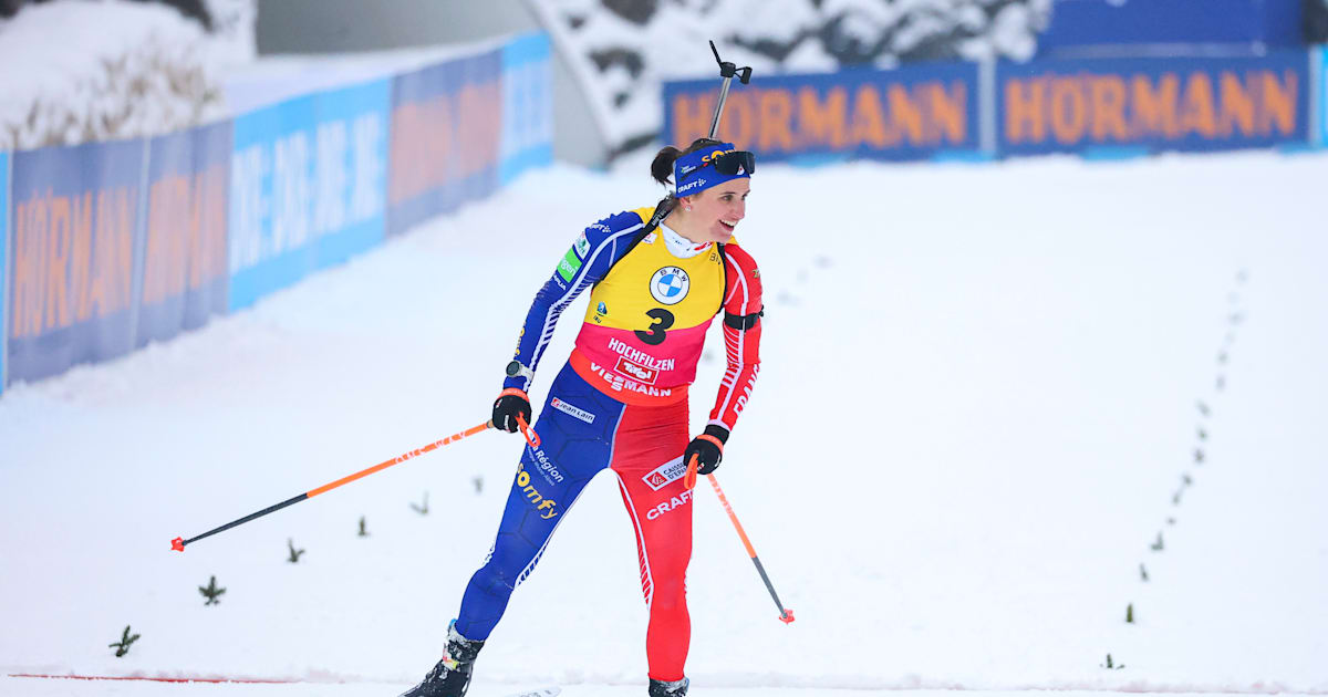 Biathlon Pokljuka Julia Simon Deuxi Me Du Sprint Derri Re Elvira