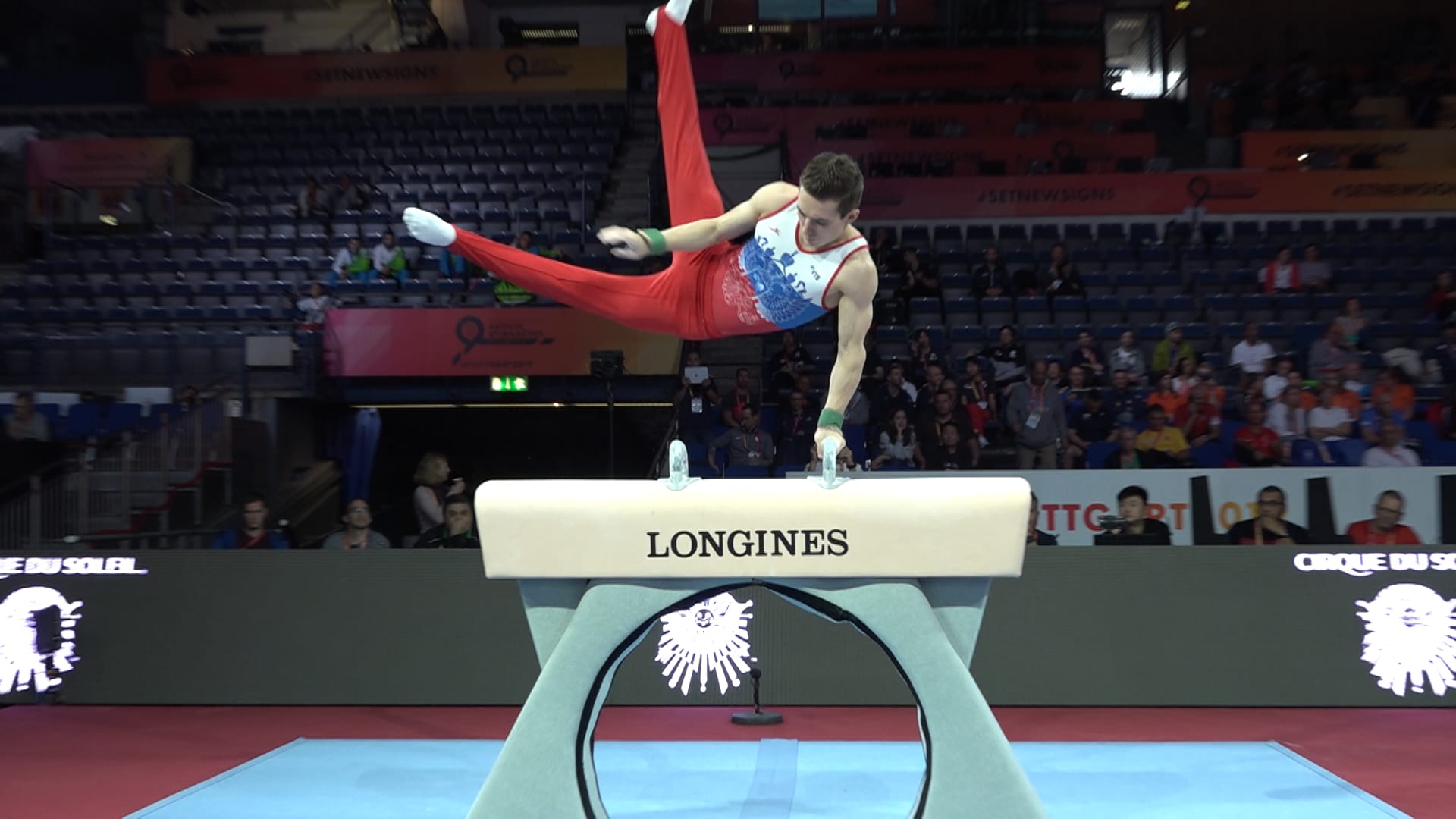 Watch David Belyavskiy on pommel horse in podium training