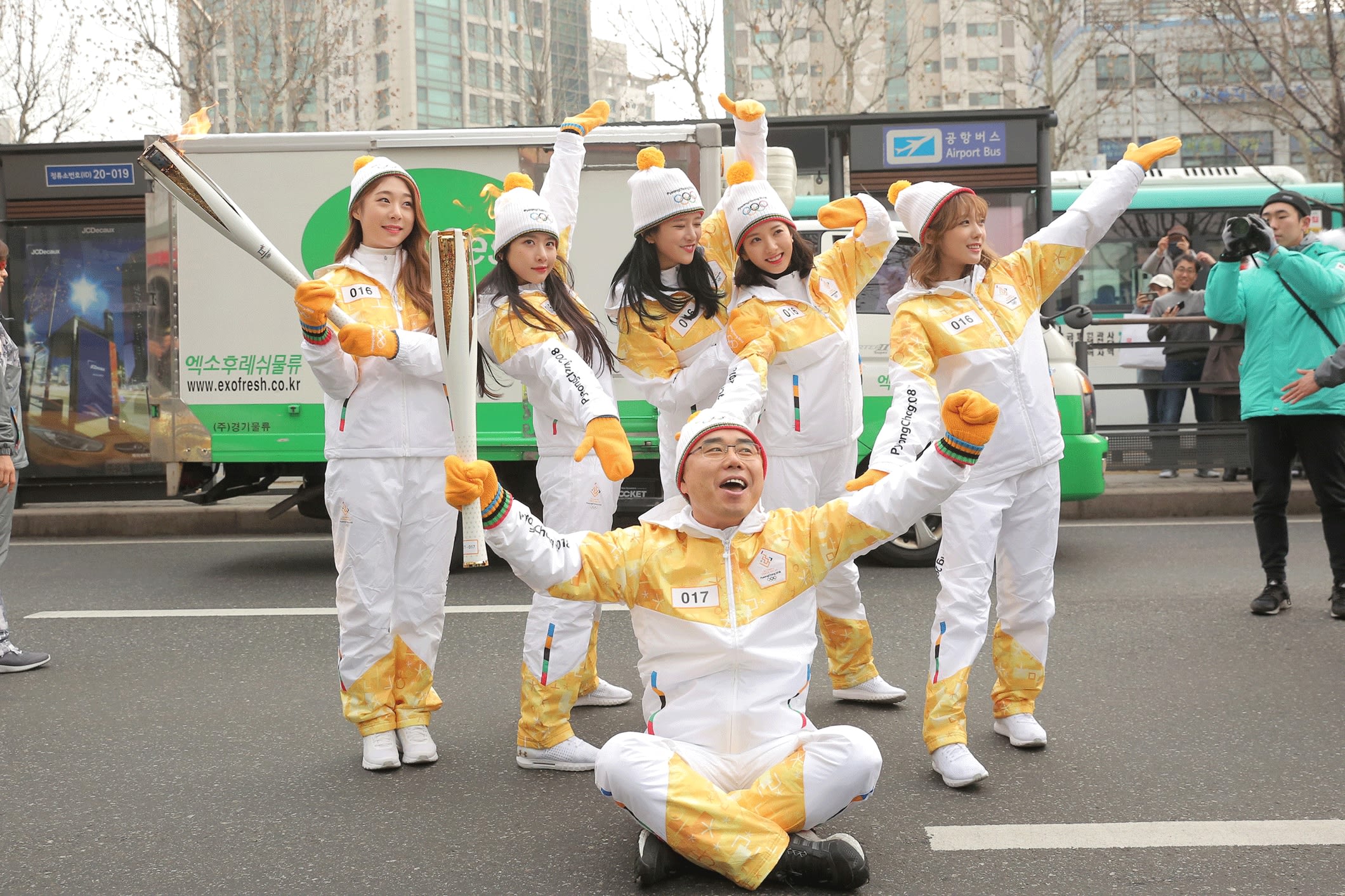 Olympic Torch Relay leaves Seoul and clocks up 80th day 