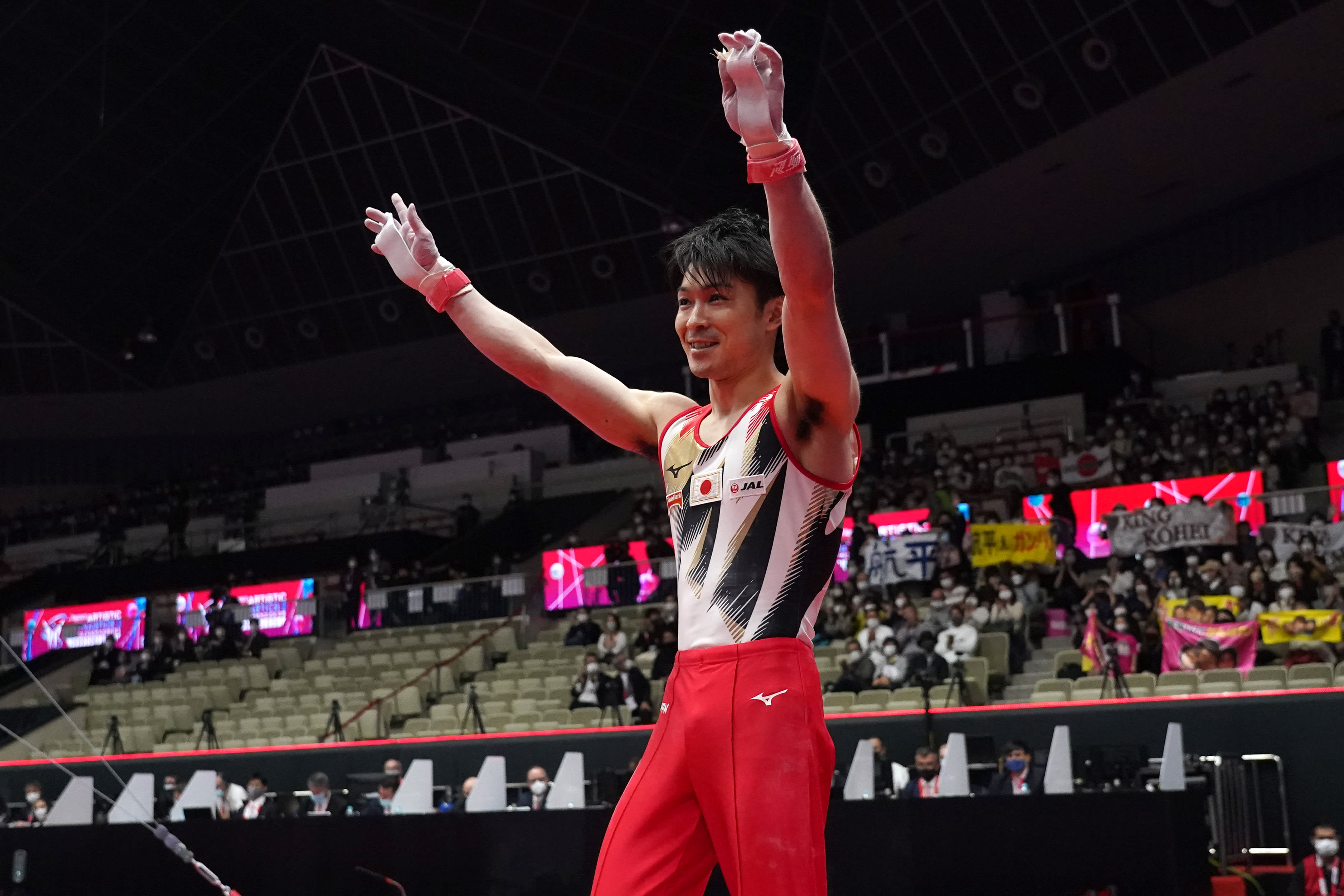 Medal streak busted in world championships as Carlos Yulo falls