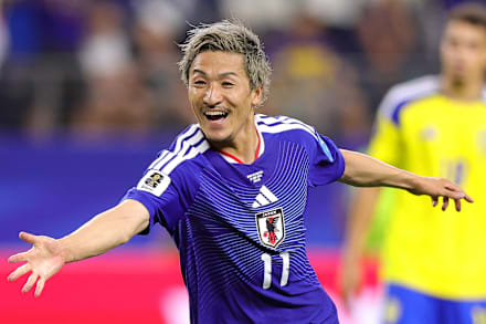 サッカー日本代表対サッカースウェーデン代表試合経過
