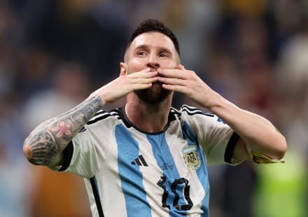 アルゼンチン代表　カタールワールドカップモデル　メッシMESSI アルゼンチン代表 カタールワールドカップモデル メッシMESSI