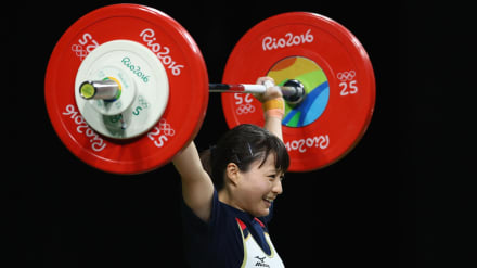 東京オリンピック2020 招致 ポスター 重量挙げ 八木かなえ 八木かなえは、東京オリンピックで新階級の壁に挑む