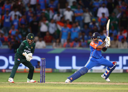 Asia Cup 2025, Ind vs Pak: शुभमन और अभिषेक ने बल्ले और जुबान से पाकिस्तान को दिया करारा जवाब !!