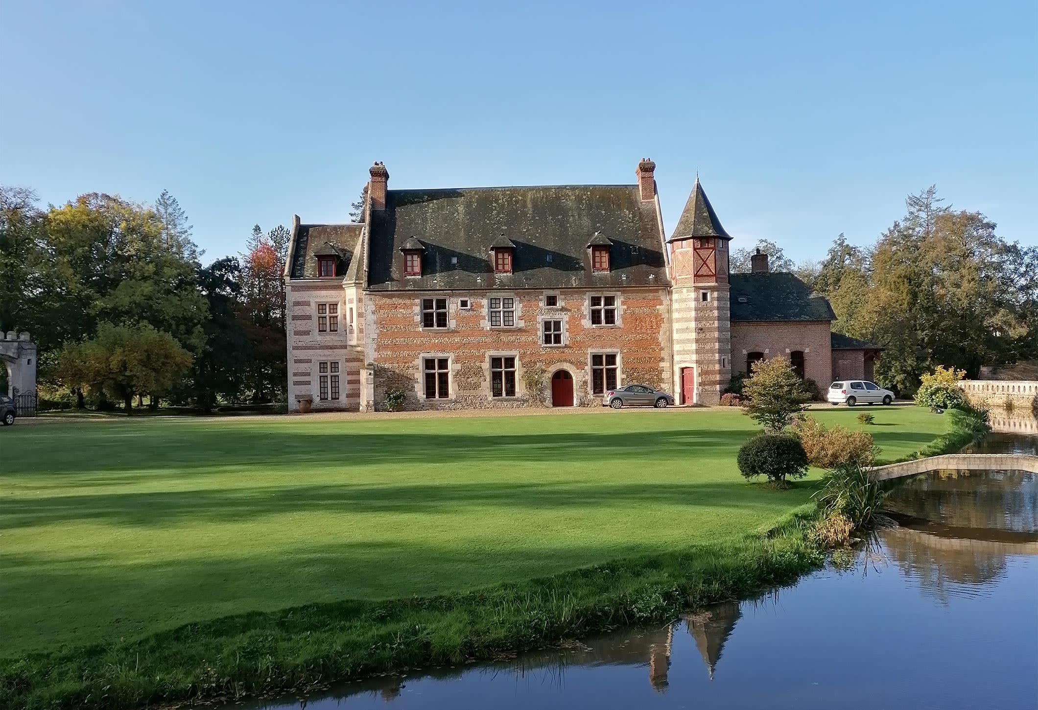 Pierre de Coubertin’s childhood home, Château de Mirville, to be