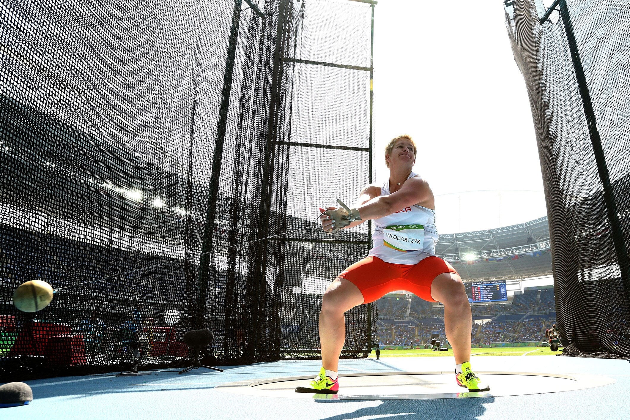 Wlodarczyk smashes women’s hammer world record Olympic News