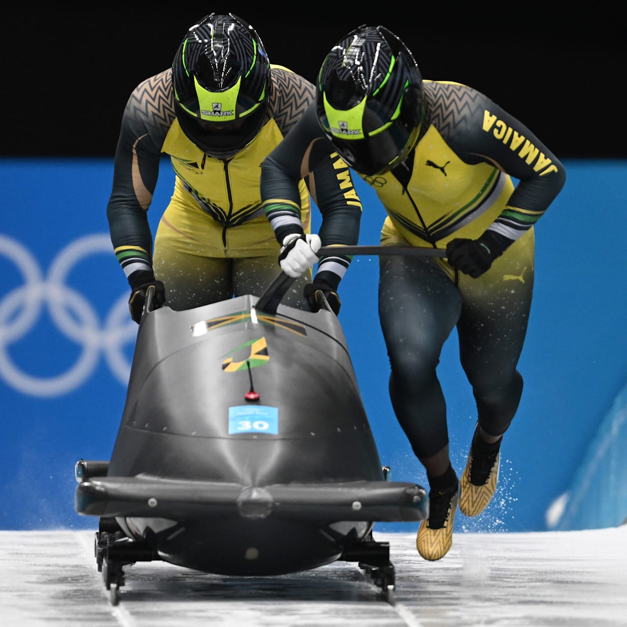 Bobsleigh Jamaicano Cool Runnings Returns Jamaican Four Man
