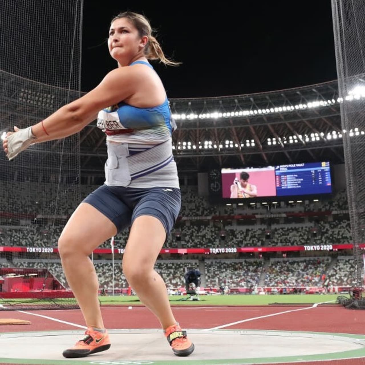 Maratona Feminina. Corrida De Atletas. Fugitiva Desportiva. Desportista.  Video Estoque - Vídeo de europeu, lazer: 280273049, anatoly atleta 