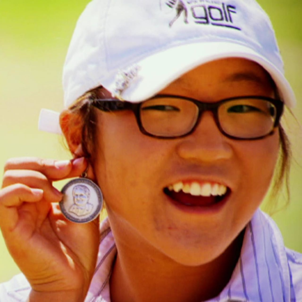 19세 때의 사이나 네왈, image size:1280x1280