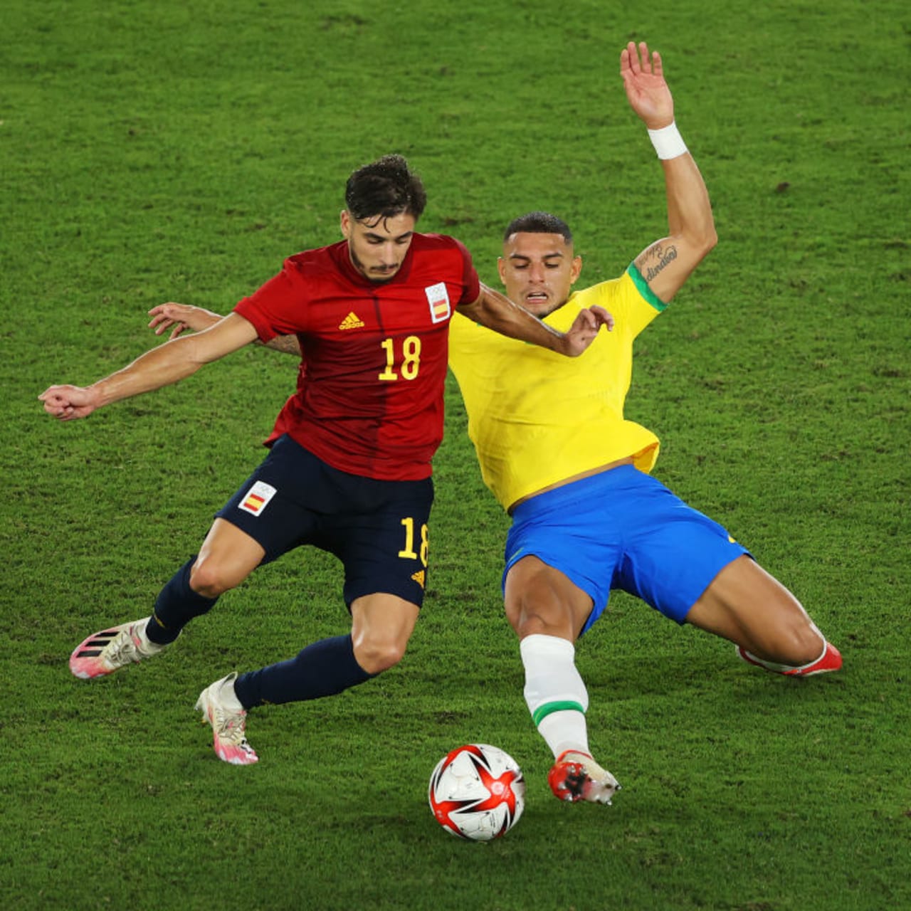 Бразильцы в Испании. М Football. Olympic Football.