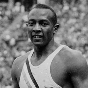 Jesse Owens At The 1936 Berlin Olympics – 8x10 B&W Photograph (AA-162)