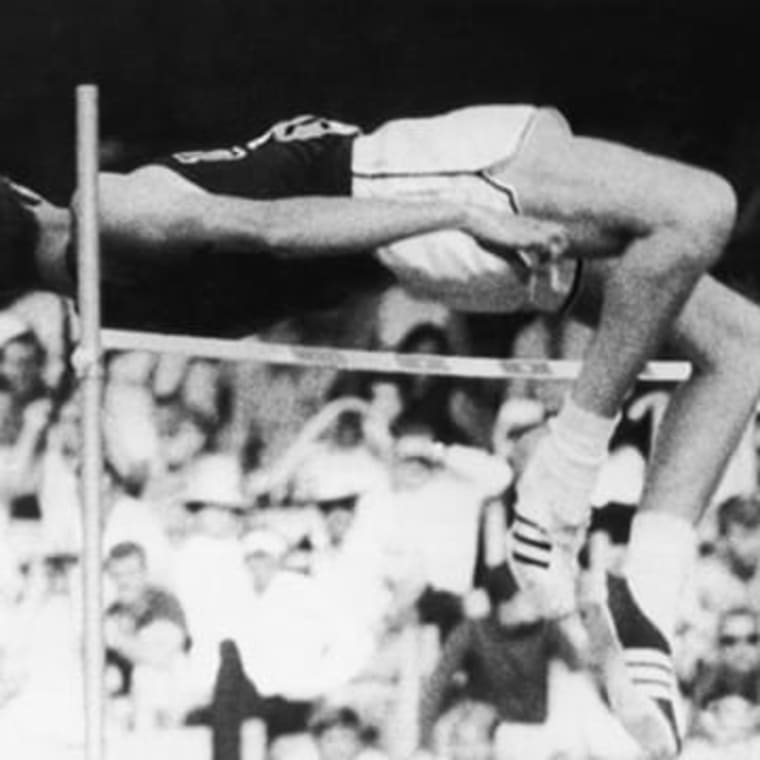 Dick Fosbury's technique - Men's High Jump | Mexico 1968 Highlights