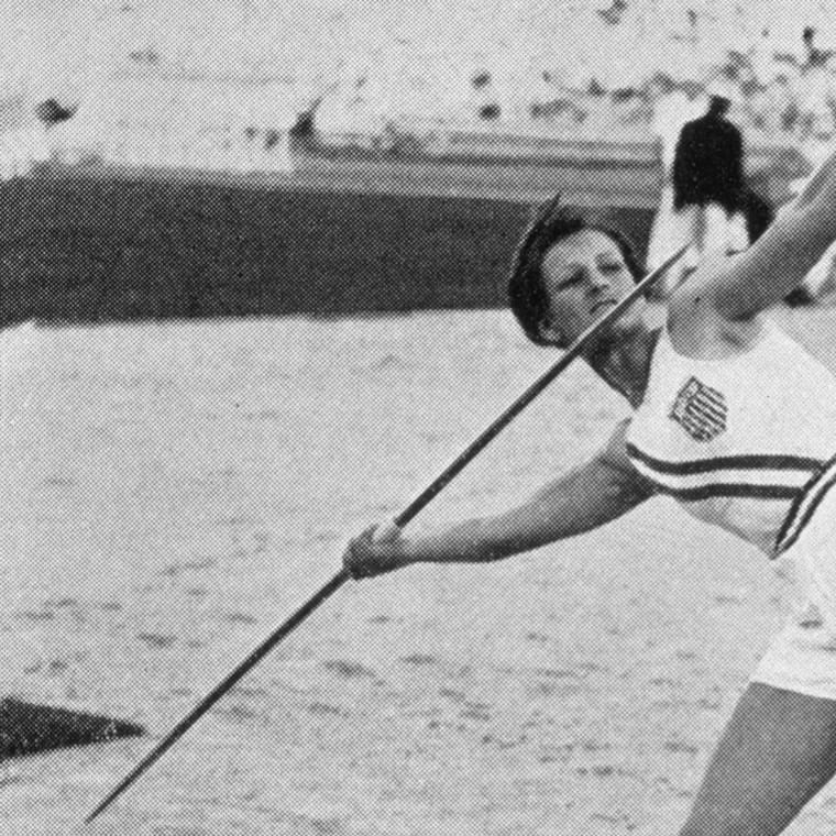 Mildred Didrikson Wins Gold in Los Angeles 1932