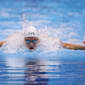 Championnats du monde de natation 2023 : Titré sur 200 m papillon, Léon Marchand voit double | Résultats, classement et résumé 