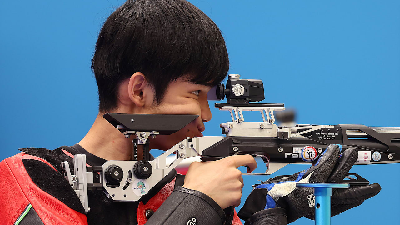 Men's 10m Air Rifle Final | Shooting | Olympic Games Paris 2024