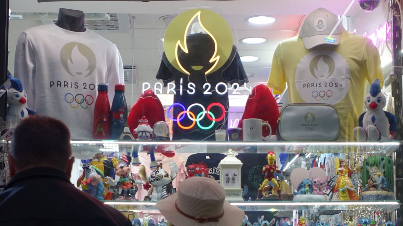 2024パリオリンピック 五月蝿く 公式グッズ 扇子 せんす お土産