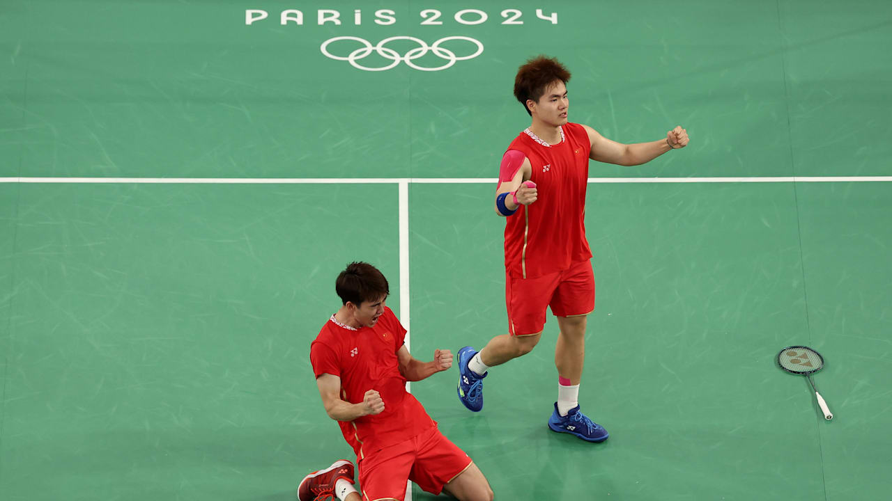 Liang/Wang (CHN) v Chia/Soh (MAS) Men's Doubles Semifinal Badminton