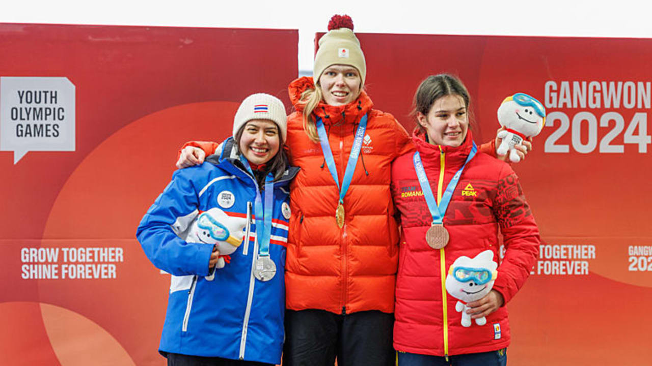 Women's Monobob Bobsleigh Highlights Winter Youth Olympic Games