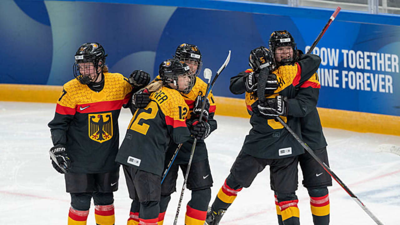 2025 Winter Olympics Womens Hockey Schedule Carmen Sallyann