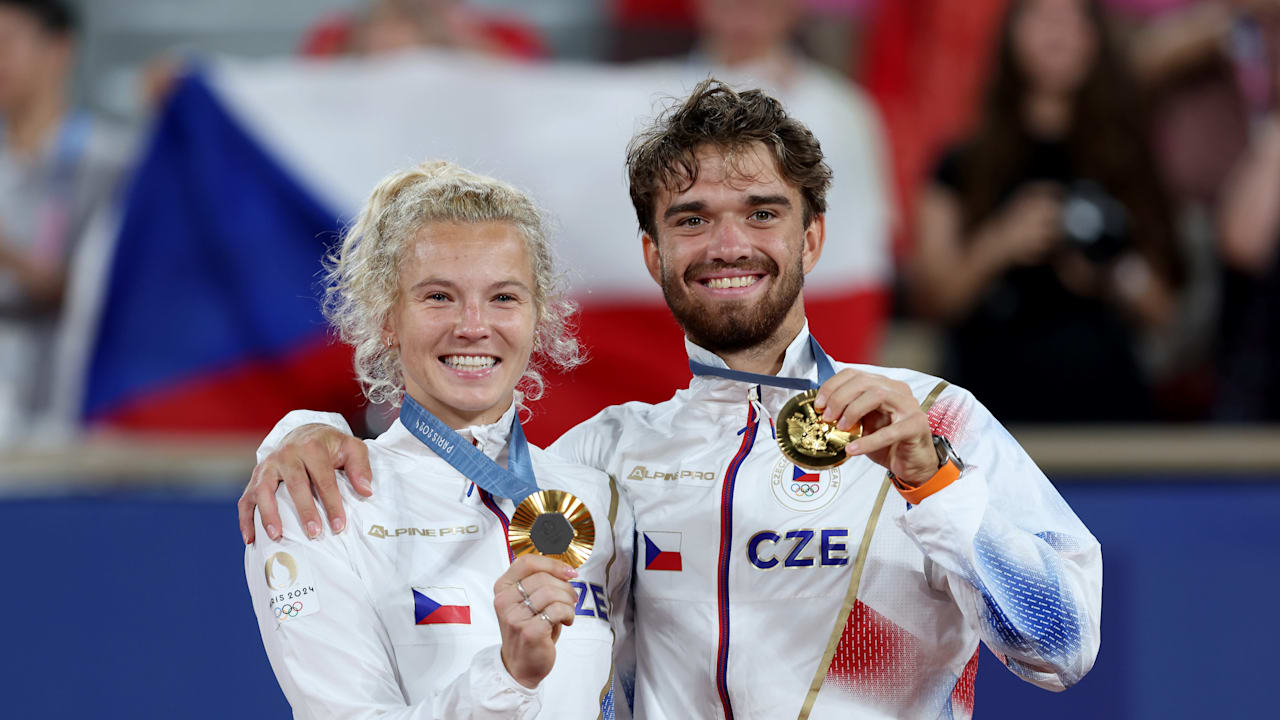 Siniakova/Machac (CZE) v Wang/Zhang (CHN) - Mixed Doubles Gold Medal Match | Tennis | Olympic Games Paris 2024