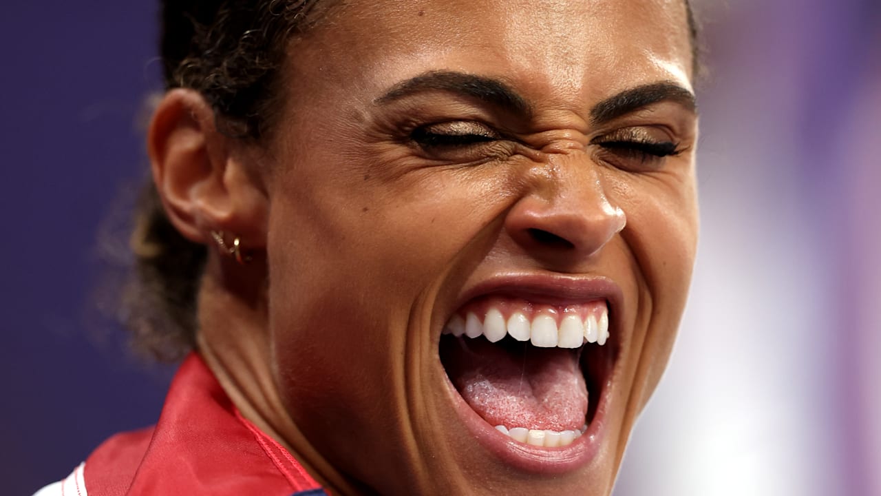 Sydney McLaughlin-Levrone breaks world record on way to women's 400m hurdles gold | Paris 2024 highlights