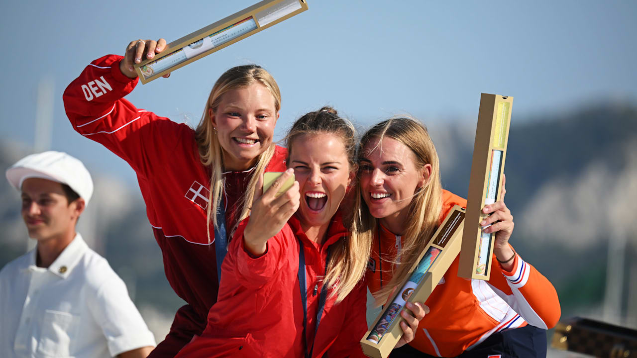 Women's Dinghy Medal Race | Sailing | Olympic Games Paris 2024