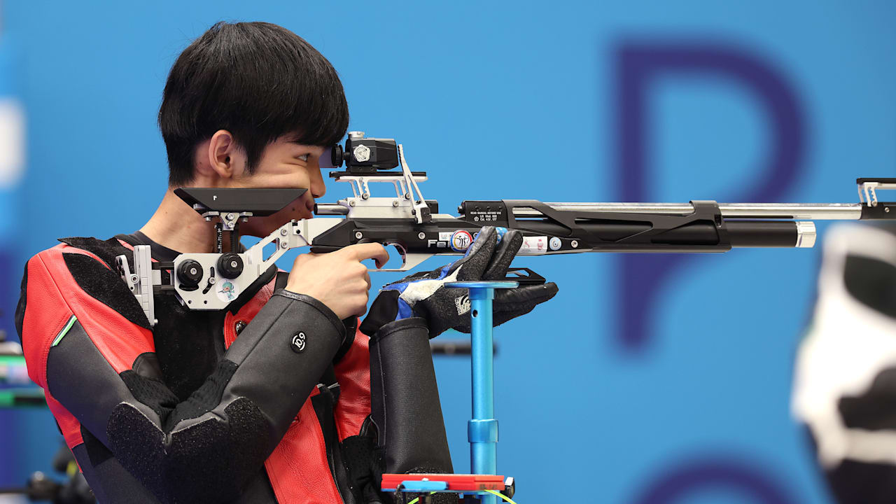 Men's 10m Air Rifle Finals | Shooting | Olympic Games Paris 2024