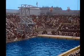 باريس 1924 بالألوان - السباحة