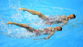 Xuechen Huang and Wenyan Sun of China compete in the Duet Free preliminary round on day five of the Gwangju 2019 FINA World Championships at Yeomju Gymnasium on July 16, 2019 in Gwangju, South Korea. (Photo by Quinn Rooney/Getty Images)