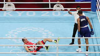 Sousa Khyzhniak down Tokyo