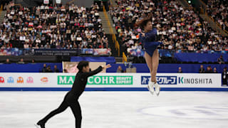 Sui Wenjing and Han Cong perform their pairs free skate