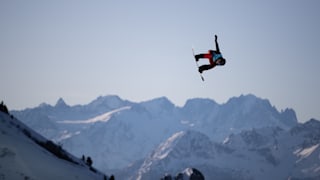 A competitor during Snowboarding training at  LeysIn Park & Pipe. The Winter Youth Olympic Games, Lausanne, Switzerland, Thursday 16 January 2020. Photo: OIS/Simon Bruty.