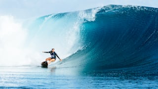 Brisa Hennessy_22Tahiti__QUA3416_Damien Poullenot