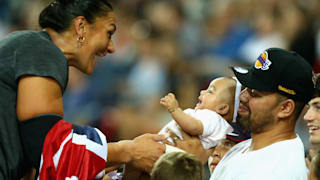 Valerie Adams and daughter Kimoana