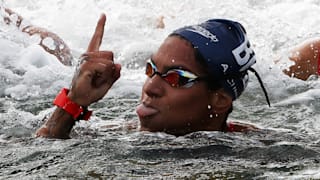 Ana Marcela Cunha of Brazil celebrates after winning the Women's 5km Final at the Gwangju 2019 FINA World Championships at Yeosu EXPO Ocean Park on July 17, 2019 in Yeosu, South Korea. (Photo by Chung Sung-Jun/Getty Images)