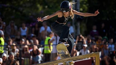 WST Dubai Street 2024: Chloe Covell qualifies top of the pile for women's final  