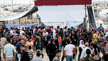 من هو اللاجئ وماذا يعني أن تكون لاجئًا؟