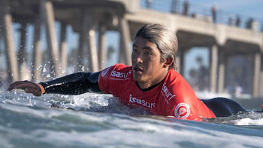 Surfer Igarashi makes Grandma, homeland proud with silver medal