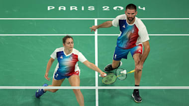 Para badminton - Lucas Mazur et Faustine Noël après leur médaille de bronze du double mixte SL3-SU5 : « De faire une magnifique médaille devant nos familles, ça n'a pas de prix »