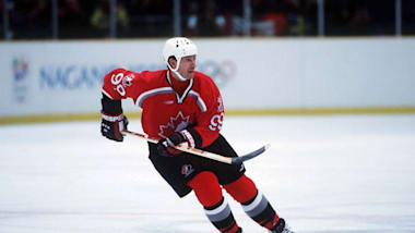 Who are the greatest men's ice hockey players of all time?