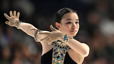 Elyce Lin-Gracey on "feeling pressure of the world" at senior Grand Prix debut