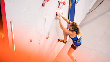 Coupe du monde d’escalade de Chamonix : Capucine Viglione, grimper vite pour garder le cap