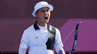 Kim Je-deok: The secrets behind my 'Fighting' call