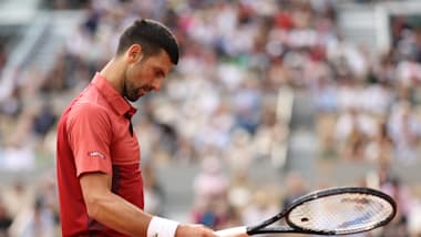 Novak Djokovic desiste de Roland Garros 2024 e verá Jannik Sinner como número 1 do mundo