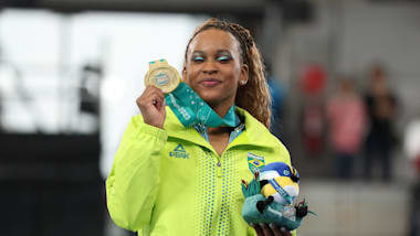 Brazilian gymnast Rebeca Andrade is world champion - 04/11/2022 - Sports -  Folha