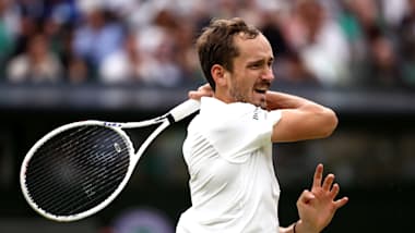 Daniil Medvedev enfrenta Carlos Alcaraz na semifinal de Wimbledon 2024