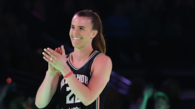 Sabrina Ionescu undergoes surgery on right thumb