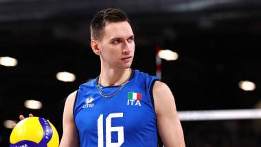Defending world champions Italy into final