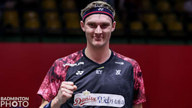 BWF Badminton World Tour Finals 2022: Day 1 - Viktor Axelsen, Loh Kean Yew, Yamaguchi Akane open with wins; Chen Yu Fei, Chia/Soh get off on wrong foot - As it happened