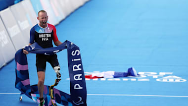 Para triathlon PTS2 - Jules Ribstein euphorique après sa médaille d'or : « C'est génial ! »